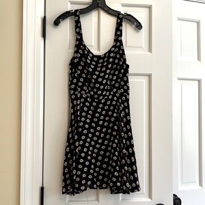 Lucca couture daisy dress in size S
